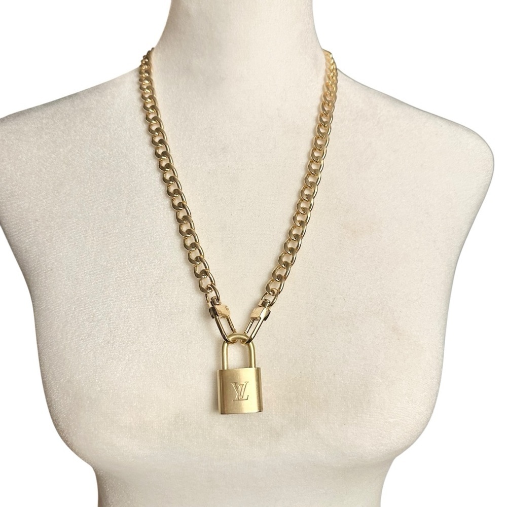 Authentic Louis Vuitton #344 Lock & Key Set on a 18K Gold Plated Chain Necklace - Picture 10 of 10